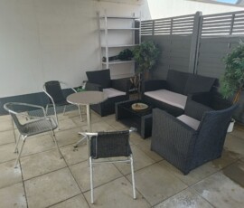 Covered seating area